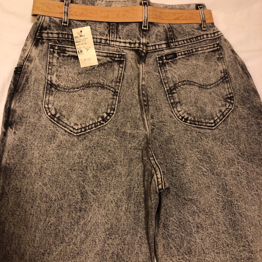 Vintage Lee High Waisted Mom Jeans - Picture 5 of 6